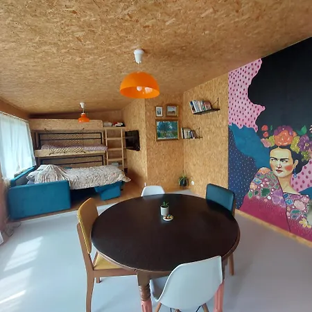 Frida Proche Centre Et Au
